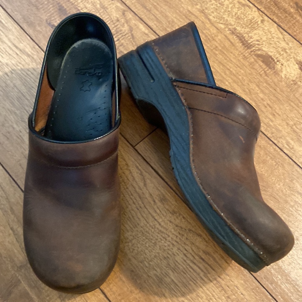 Vintage Dansko Professional Oiled Leather Clogs SZ 46